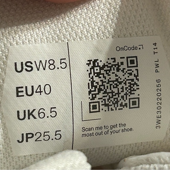 ON CLOUDNOVA white flame running athletic training lace up shoes sz 8.5 new - Picture 3 of 8